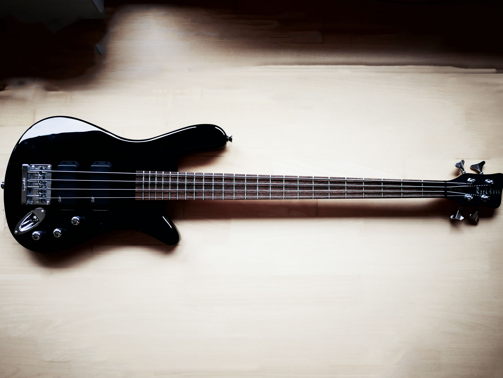 rockbolsa by warwick guitar