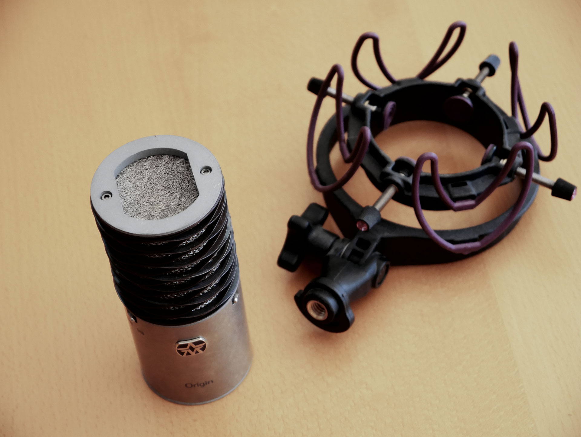 {:de}Aston Origin Microphone{:}{:en}Aston Origin Microphone{:}